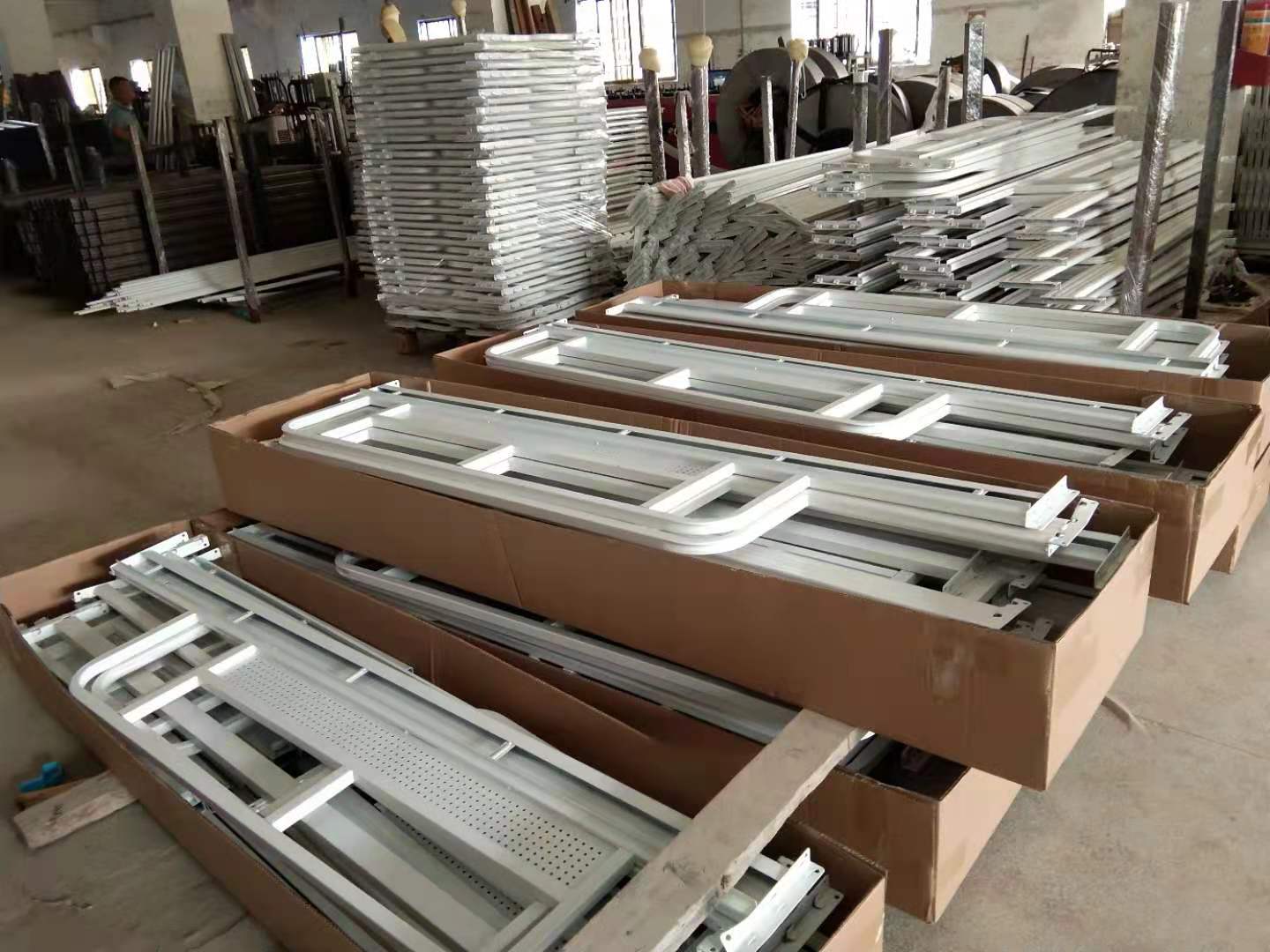 如何將上下鋪鐵床打包裝？