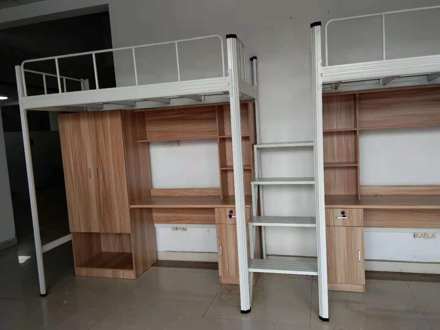 到底上下鋪鐵床好不好？